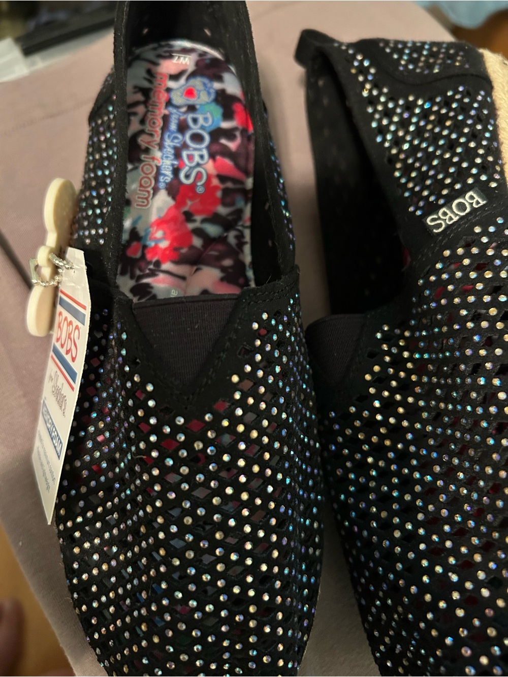 BOBS Slip-On Sparkle Flats in Black with Iridescent Studs Women’s 7 BRAND NEW